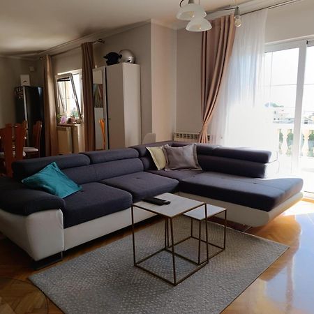 Appartamento Apartman Haus Maja Banjol Esterno foto