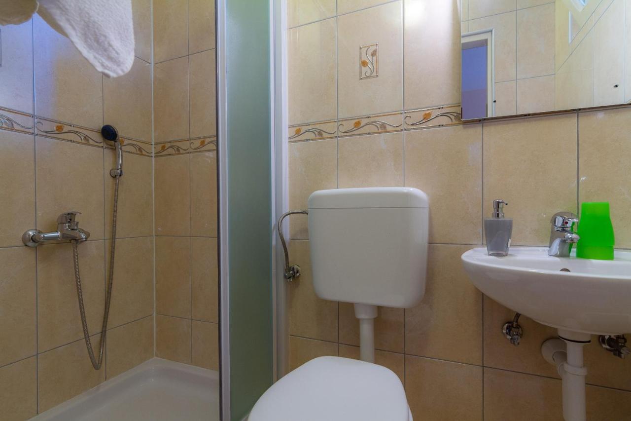 Apartman Haus Maja Banjol Esterno foto