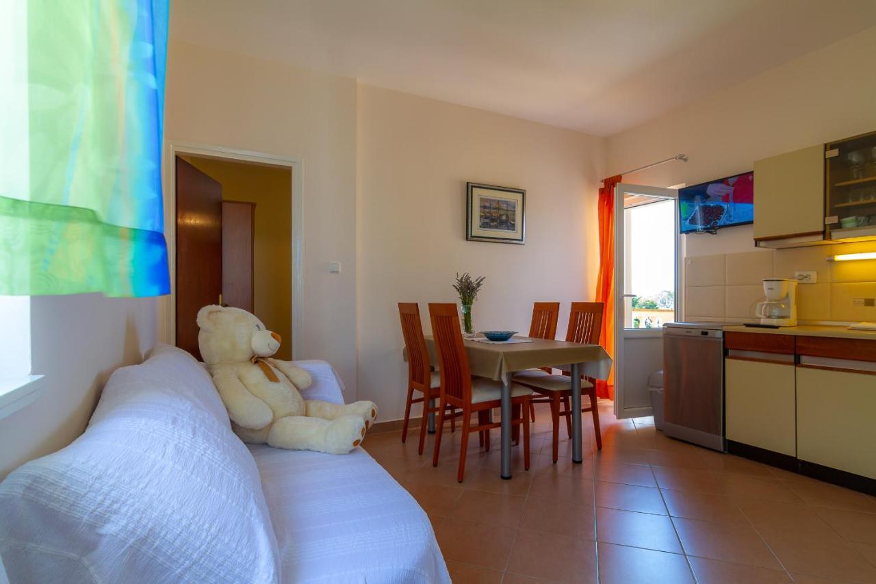 Apartman Haus Maja Banjol Esterno foto
