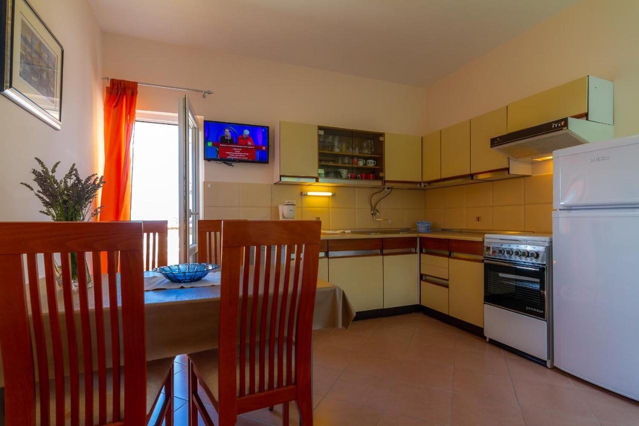 Apartman Haus Maja Banjol Esterno foto