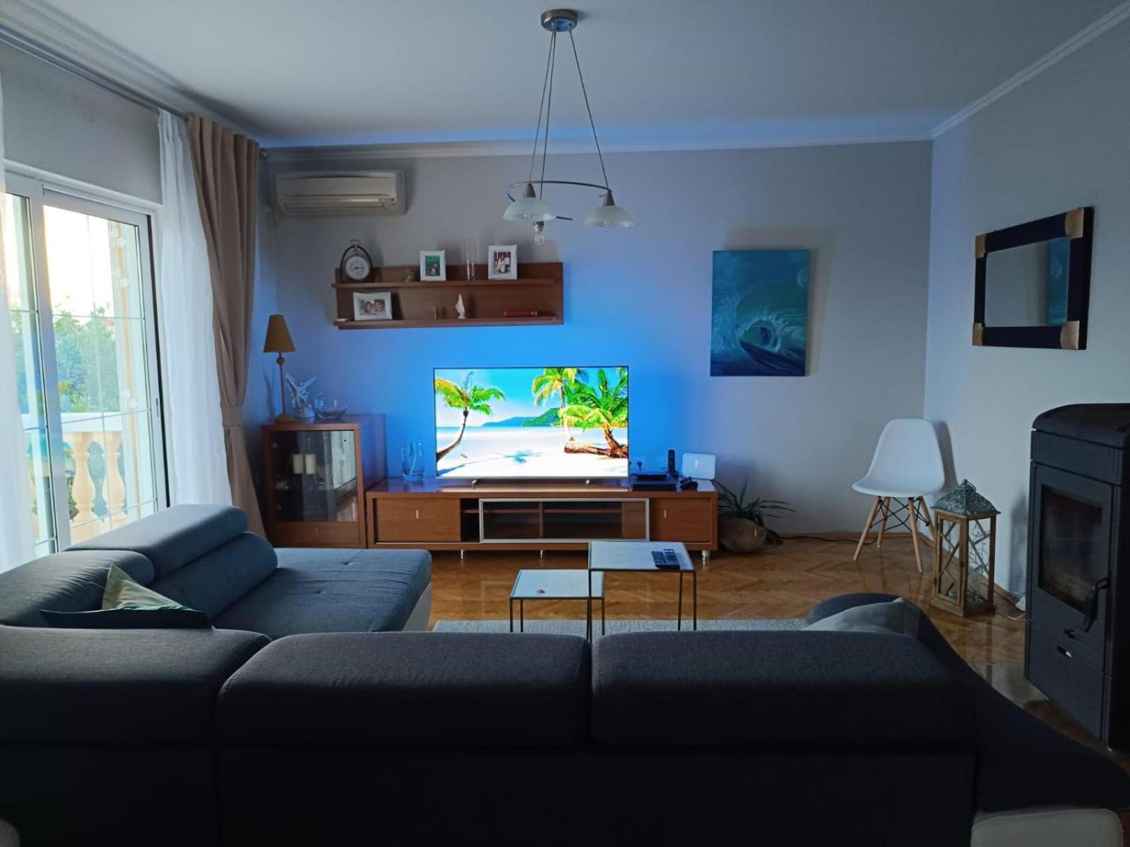 Appartamento Apartman Haus Maja Banjol Esterno foto