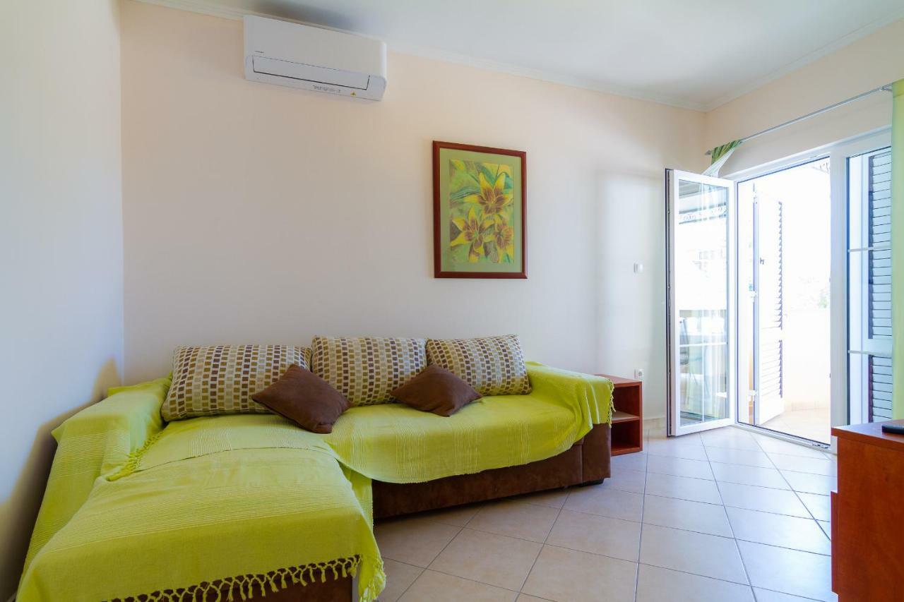 Apartman Haus Maja Banjol Esterno foto